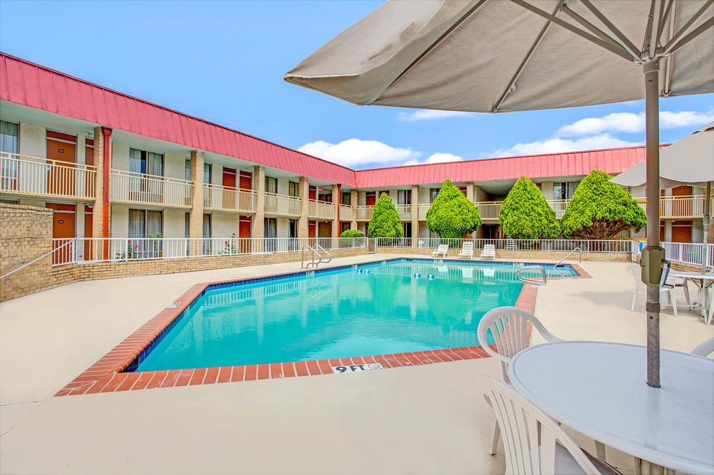 Knights Inn Memphis Airport ภายนอก รูปภาพ