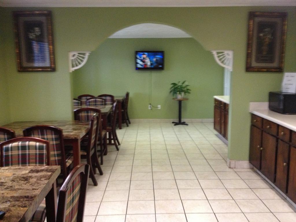 Knights Inn Memphis Airport ภายนอก รูปภาพ